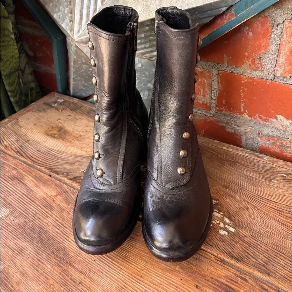 Vintage Ariat Sheffield Victorian Style Button Black Boots Women’s Size 6B - Picture 3 of 12